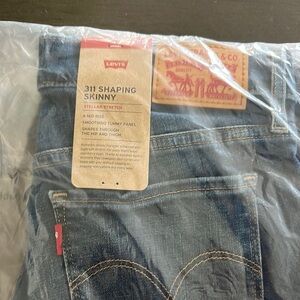 Levi's 311 Shaping Skinny Jeans